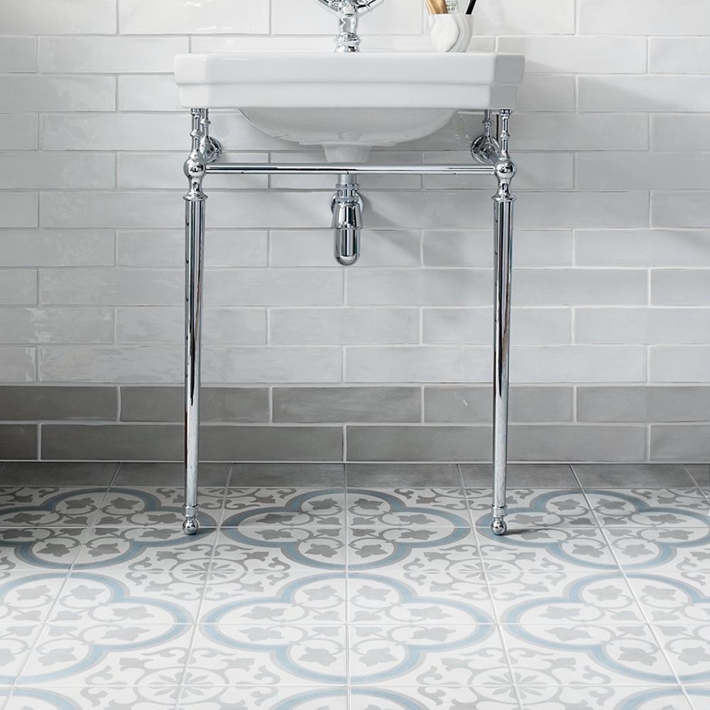 Poitiers moonlight grey gloss tile being used as an upstand in a traditional styled bathroom